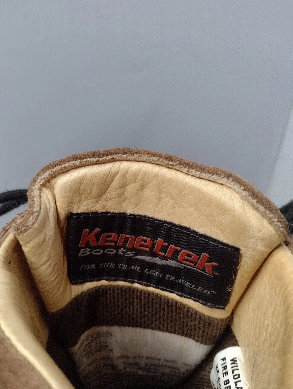 Kenetrek Men's Wildland Fire Boot Tan Size 11 M Lace Suede Italy